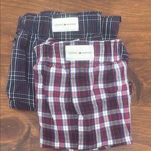 Tommy Hilfiger Men’s Plaid Boxers / Underwear  - Red and Navy